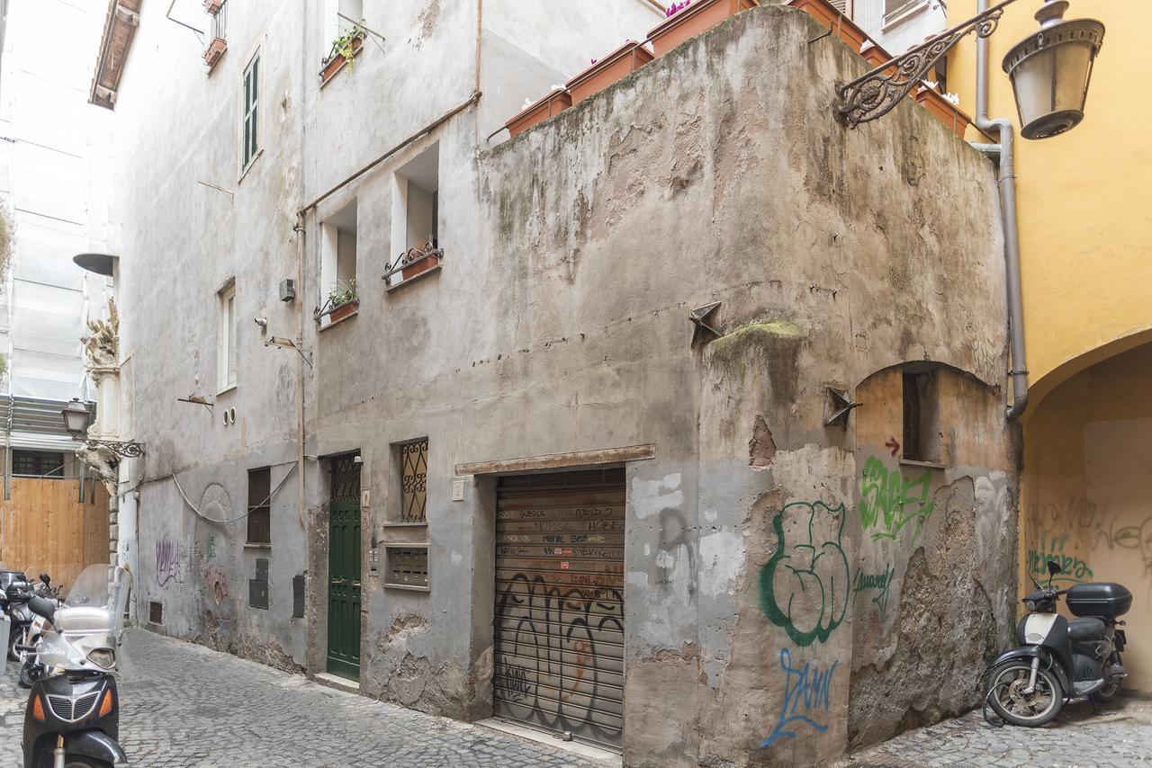 Campo De' Fiori Central Flat Rome Exterior photo